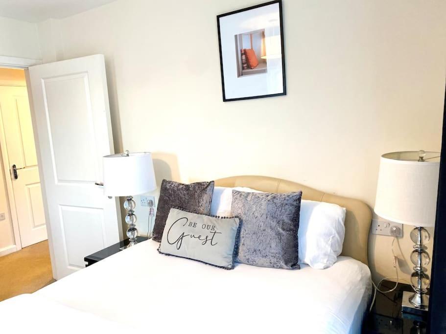 Amazing 2-Bed City Centre Apt With Parking Coventry Exterior foto